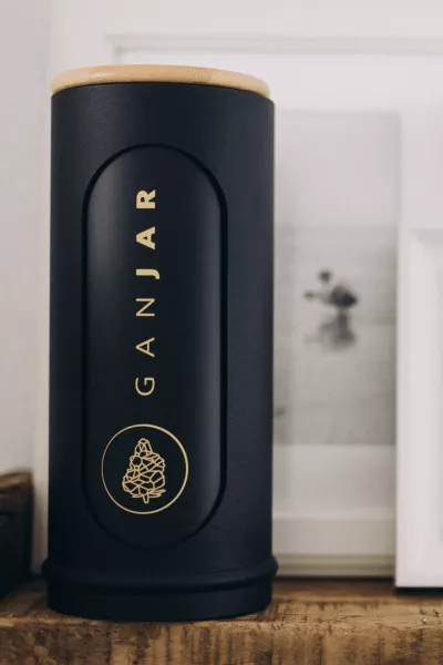 GANJAR F-Series | Behälter für die Fermentation von Cannabis mit integriertem Hygrometer und UV-Schutz